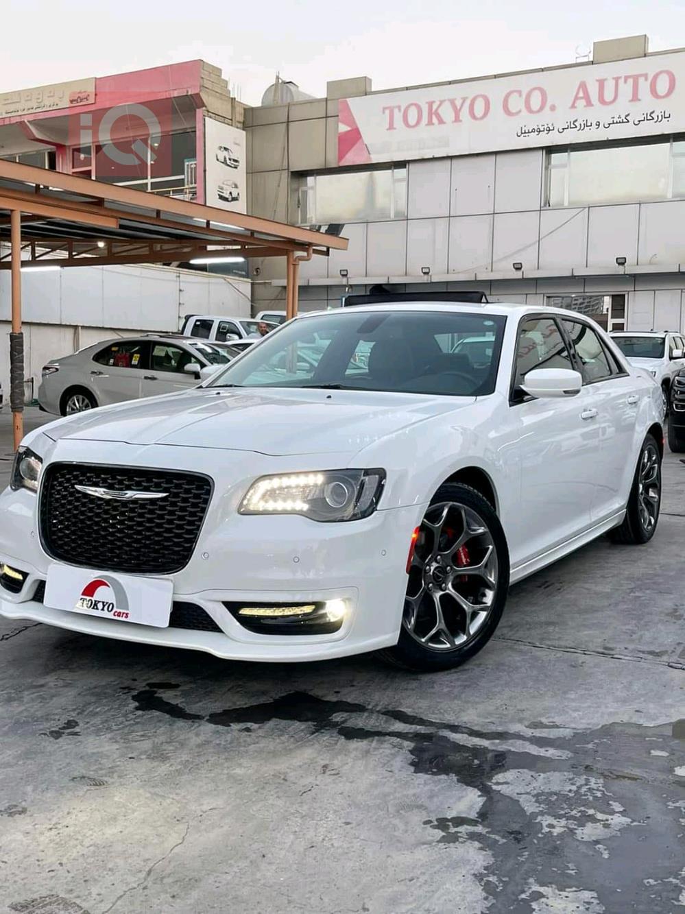 كرايسلر 300